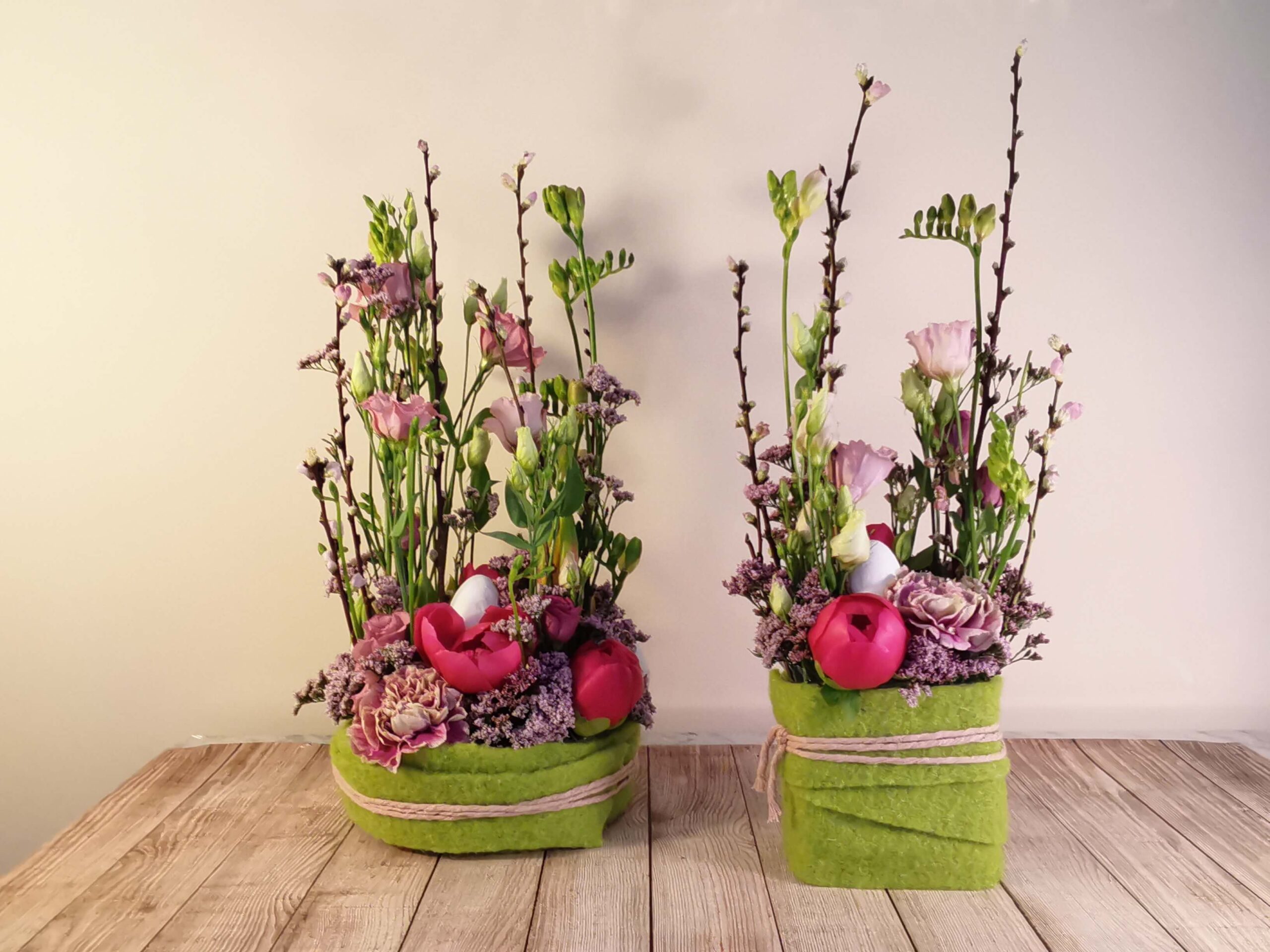 Composizione floreale di design per Pasqua 2021 di Emozioni Floreali di Mirna